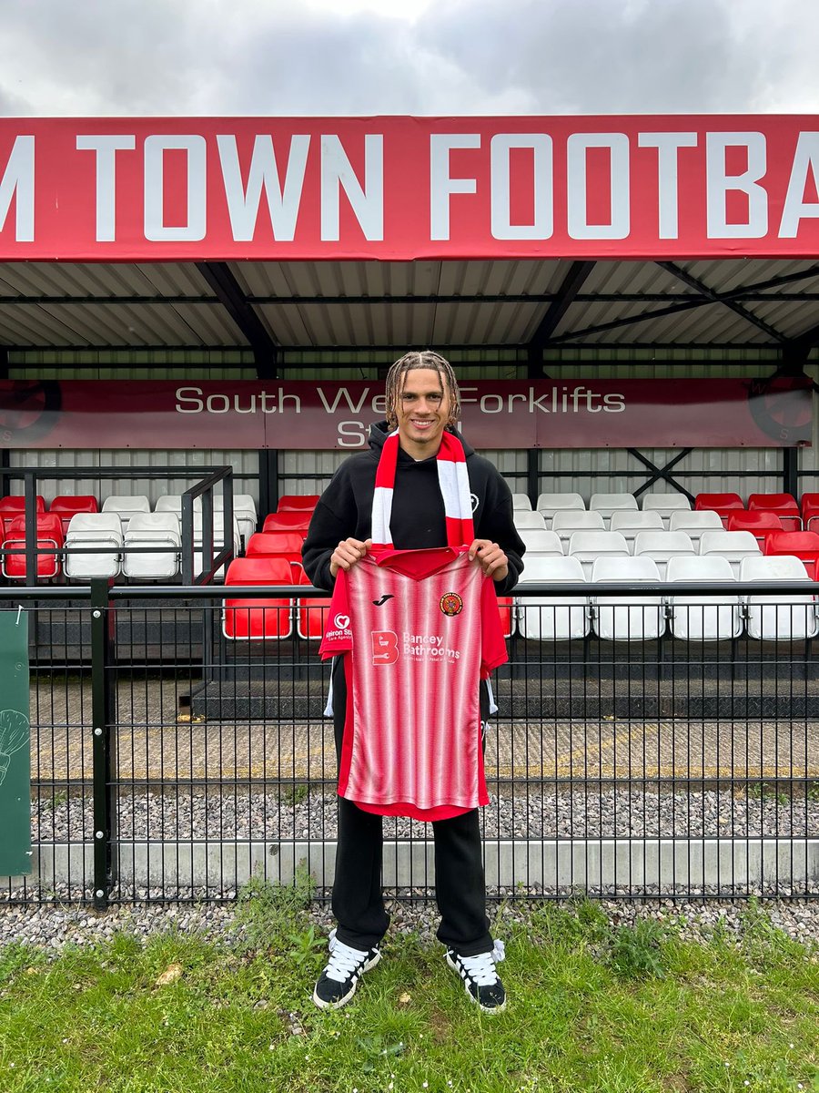 🔴⚪Josiah McKayle signs for the Quarrymen🔴⚪ To finish off a busy week for the club, we are delighted to announce that Josiah McKayle has joined the club from Bridgewater United, the former Bristol Rovers striker has committed to the Southbank for the coming season, Josiah is