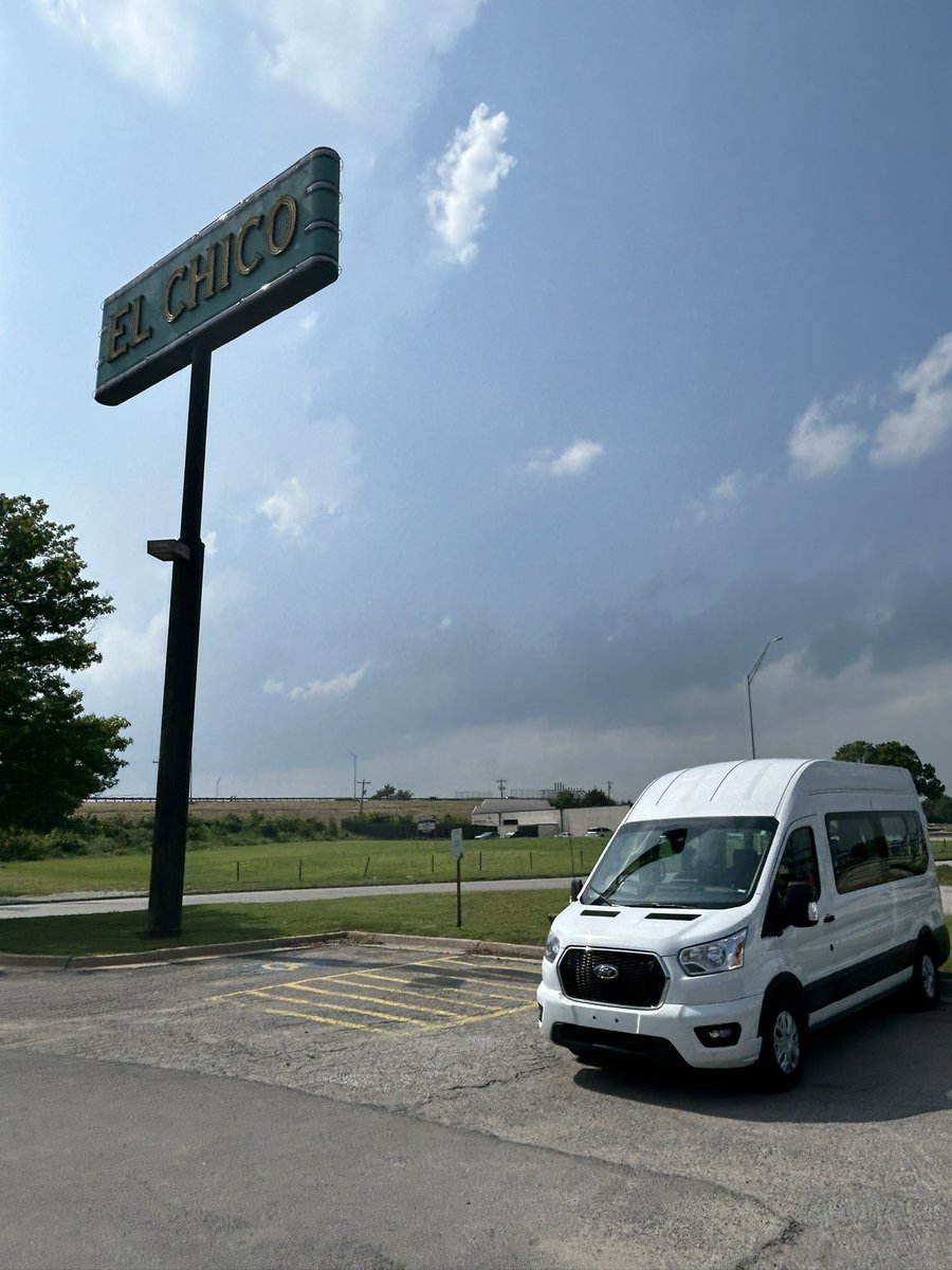 Calm before the #SuperCell, about to get active in the #Texoma area! 🌪️ ⛈️ 🚐

#TexomaTransportationLLC
TexomaTransportation.com
📲405-428-2234

Stop for food & ⛽️ up @conocophillips 
Set to be in #Pottsboro than #Winstar 

#MemorialDay #FlatlandCalverley #Concert #ShuttleService