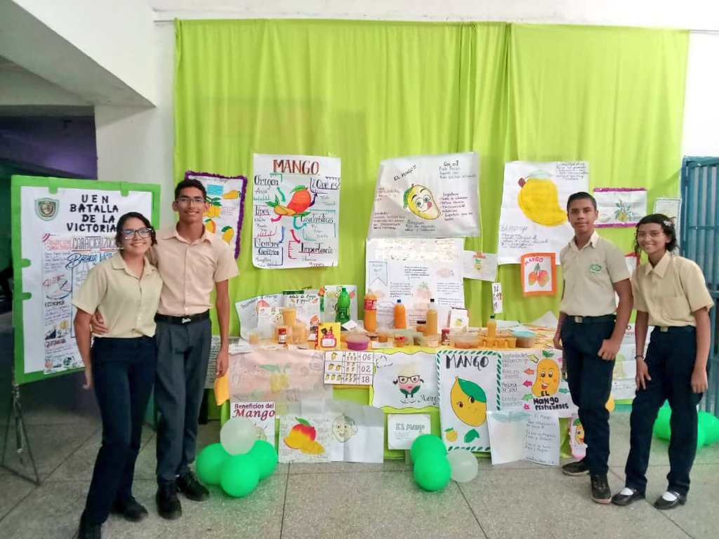 La UEN Batalla de la victoria en el mcpio José Rafael Revenga presentó junto a los estudiantes y personal de la institución,la expo valores institucional exponiendo la versatilidad del mango.
#VerdadDePueblo
<a href="/NicolasMaduro/">Nicolás Maduro</a> 
<a href="/_LaAvanzadora/">Yelitze Santaella</a> 
@MPPEDUCACION 
<a href="/LeiraSuarezPsuv/">LeyraSuarezPsuv</a>