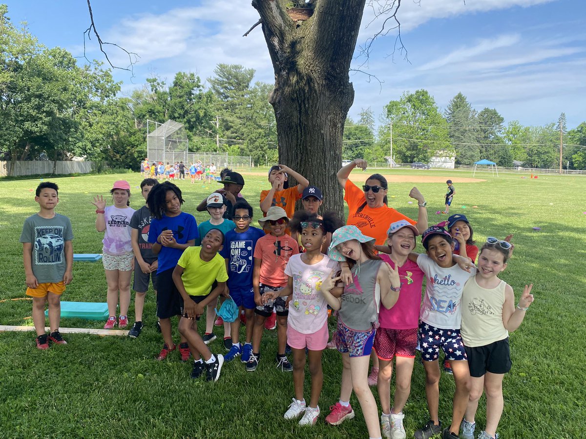 Mrs. Cos tweet media