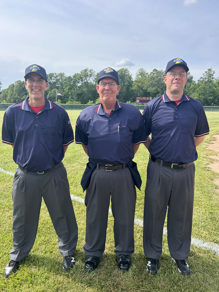 We are lucky to have Three Outstanding Officials working at Sectional #55. @IHSAA1