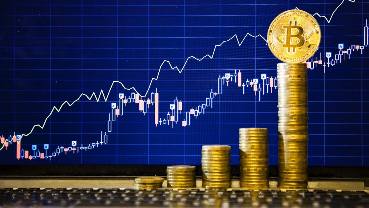 Cryptos finish the week strong as Bitcoin climbs above 69k, altcoins trend higher kitco.com/news/article/2… #kitconews