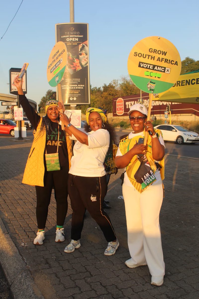 Later this afternoon - early evening we joined the ANC's Florance Mophosho Branch, ward 115 for an electrifying campaign blitz, igniting hope and rallying support across the streets of Fourways towards the general election next week. #LetsDoMoreTogether #VoteANC2024