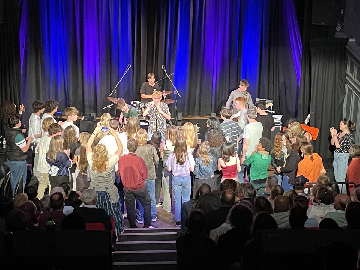 Amazing night ⁦@OldCourtWin⁩ with ⁦@twbsmusic⁩ Rock Night. Inspiring and brilliant.