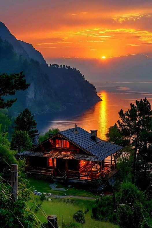 ❤️‍🔥💕🧡❤️‍🩹🧡💕❤️‍🔥
"Vou na ribeira do rio
Que está aqui ou ali,
E do seu curso me fio,
Porque, se o vi ou não vi.
Ele passa e eu confio." 
_____Fernando Pessoa

#SabadoLiberdadeNoSDV
#SabadoResgateSDV