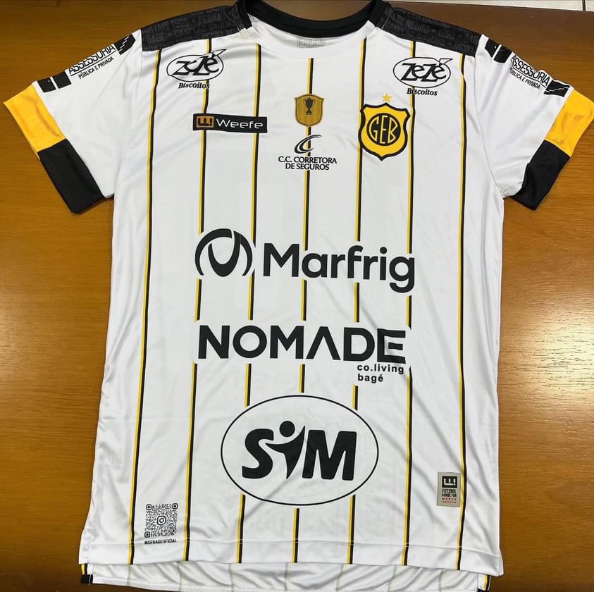 ZonaFutebol's tweet photo. NOVAS CAMISETAS DO GRÊMIO BAGÉ
Para quem tiver interesse em adquiri-las é só entrar em contato via WhatsApp da loja do clube (53) 991980808
Entrega também é feita fora da cidade de Bagé, valor de cada camiseta é de 180 reais.
📷 @barcellosdanii https://t.co/RHUJ57rvYv