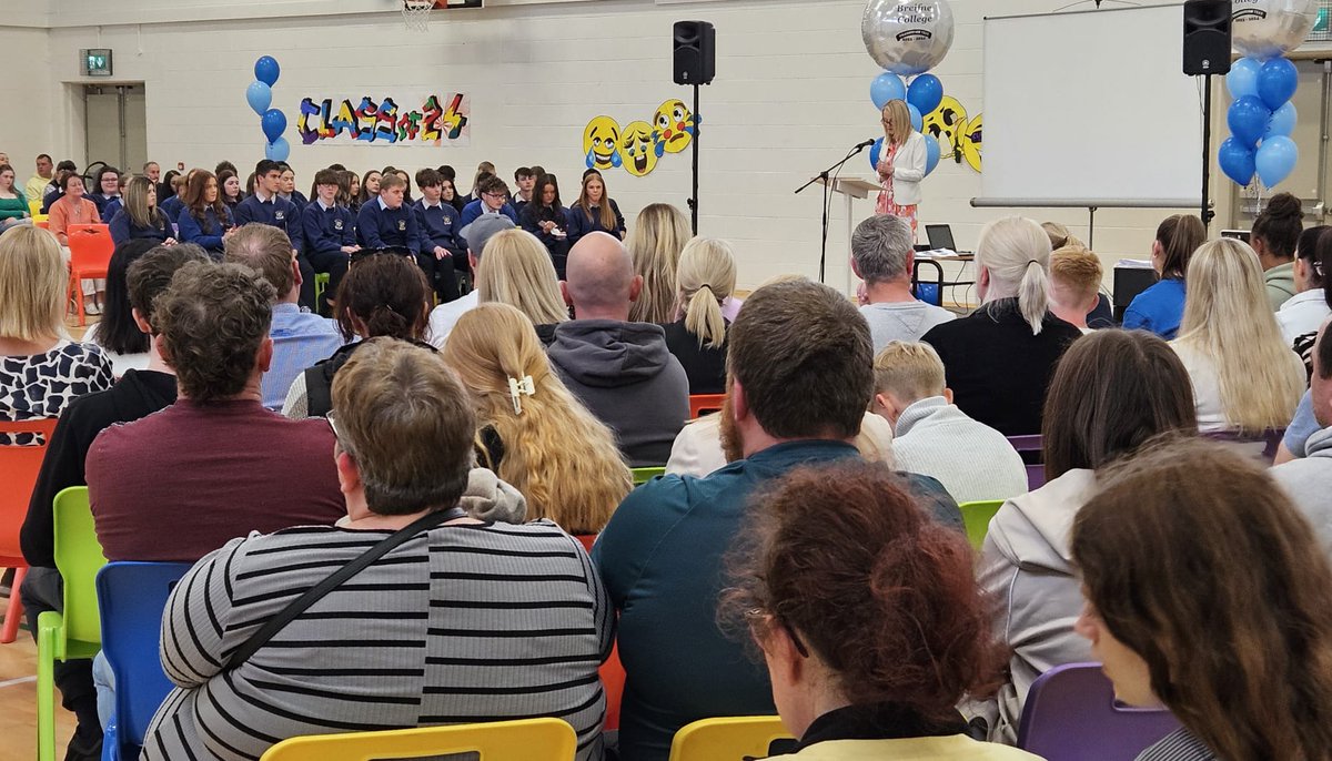 breifne_ty's tweet photo. A wonderful evening celebrating our Transition Year class of 2024, so proud of each and every one of you on all your achievements this year #graduation https://t.co/g91qohyXks