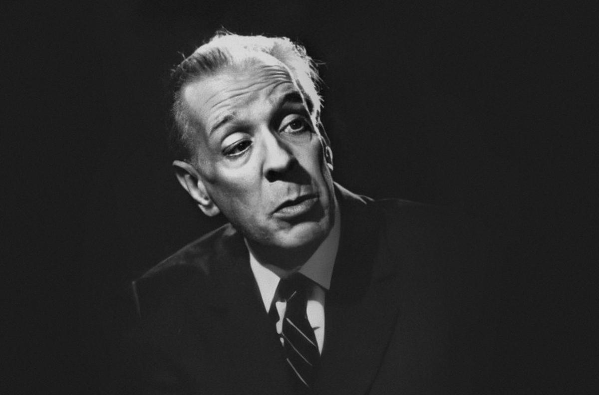 historiador's tweet photo. «Todos iremos al olvido, pero los mediocres más aprisa».
Jorge Luis Borges https://t.co/ViCyu31umP
