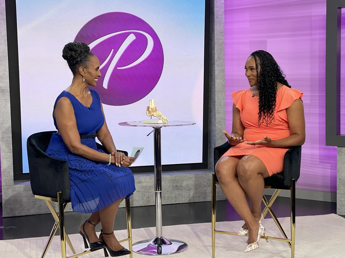 Coming up at 1 on an all-new @PortiaTVShow, we ask a lot of our feet and shoes are one the first things to come off at the end of the day! Portia welcomes @DrEbonieV from #MyFeetAreKillingMe to get to the sole of what’s really happening with our feet.
#Podiatry101
#PortiaTVShow