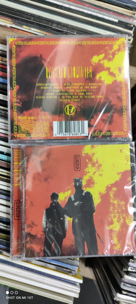 Ya tenemos CLANCY lo nuevo de <a href="/twentyonepilots/">twenty one pilots</a> disponible en cd
#twentyonepilots #clancy