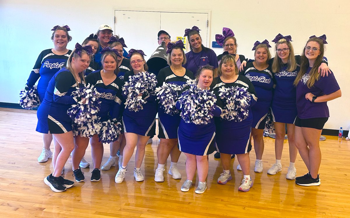 lgcheercats's tweet photo. Congratulations to the Henry County Special Olympics cheerleaders! They won 1st place 🥇 at their Summer Olympics games today! Thank you @m_neacee for giving of your time this season, even after graduating yesterday! I love you and I’m proud of you!! https://t.co/O6XNrkLrID