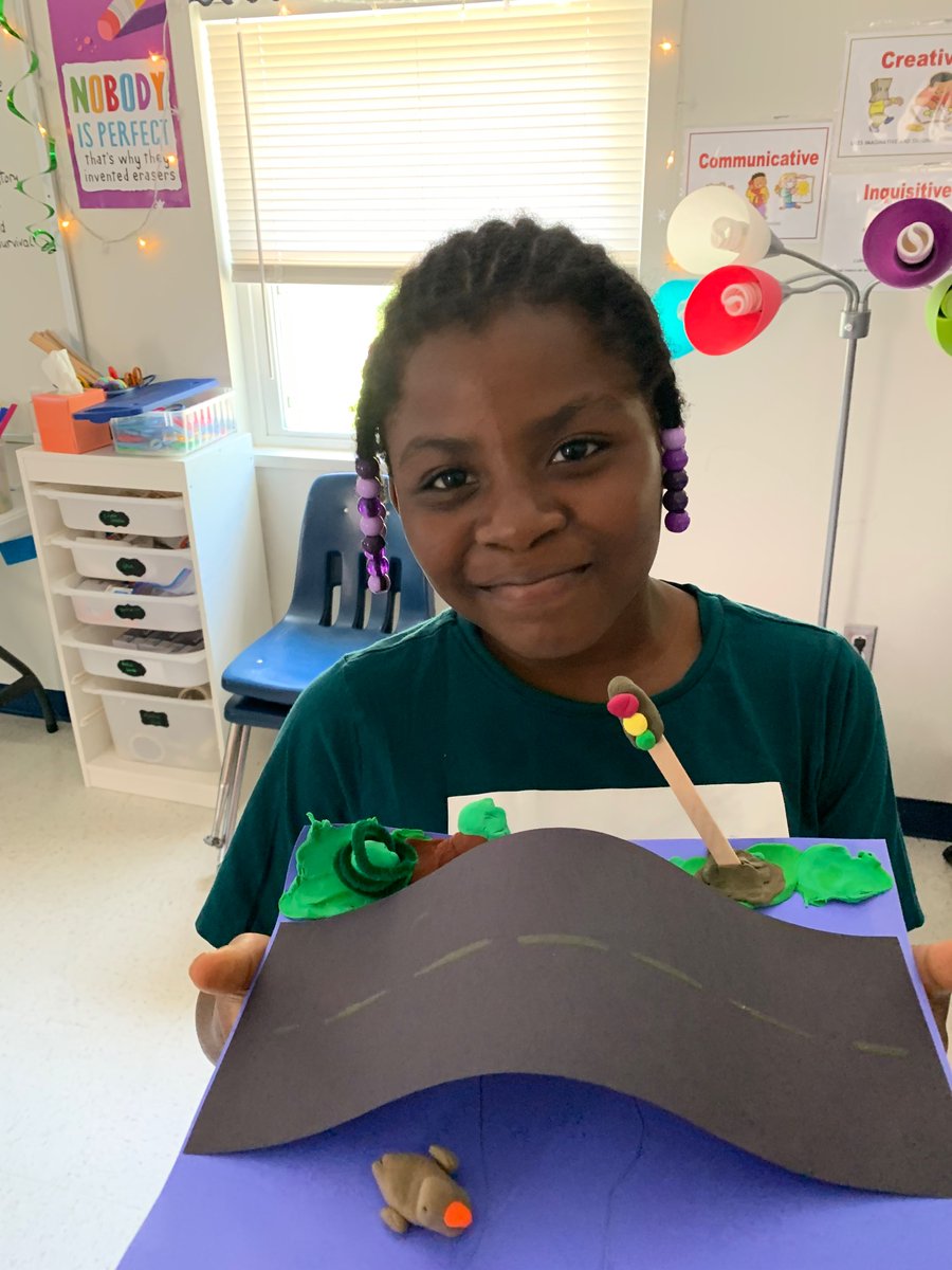 Kindergarteners making koala puppets as we learn the continents, 5th graders developing attractions for a Multicultural Amusement Park, and 2nd graders acting as engineers to help animals safely cross busy roads. Finishing strong in Global Studies! @eeeaacps @RidgewayESAACPS