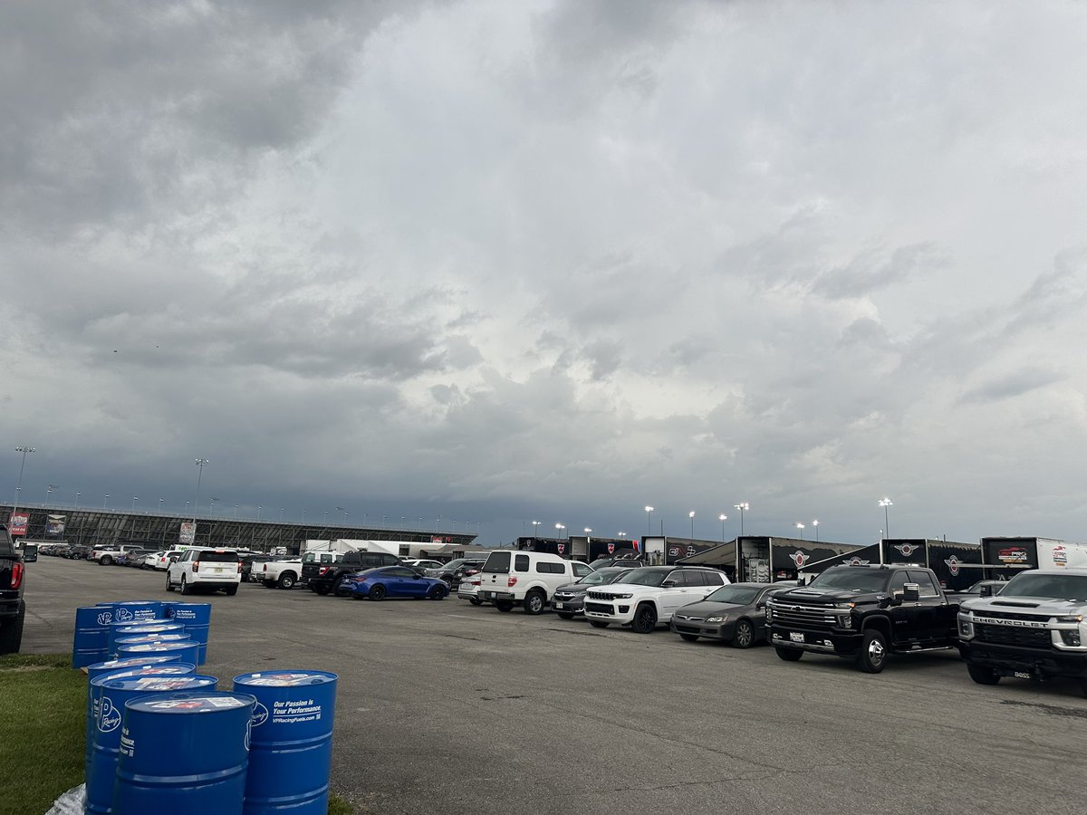 It’s also lightly drizzling at IRP.