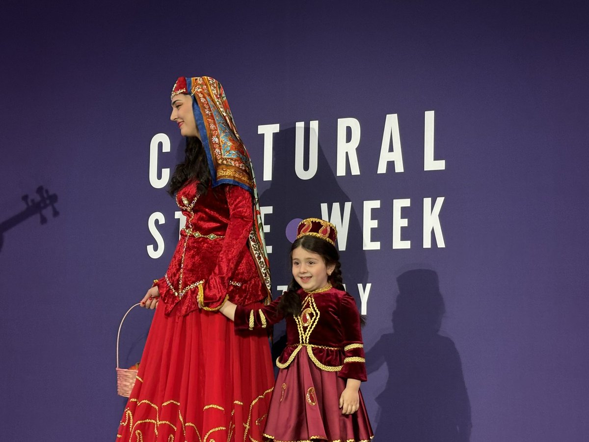 LouisaHWalker's tweet photo. Amazing celebration of culture &amp; heritage for #culturalstyleweek featuring folk in traditional dress including our @sheffchamber President THANK YOU 🙏 @welcomingcult @culturalstylewk @SheffCouncil @SouthYorksMCA @SheffMuseums  
@LoveMeadowhall @countercontext #sheffieldissuper https://t.co/r3lEooSzR3