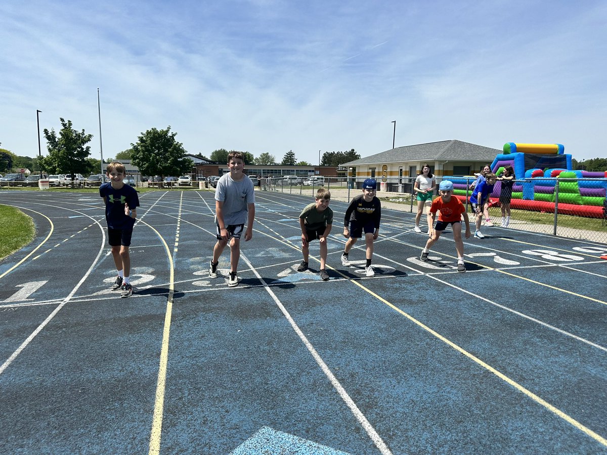 Field Day in the sun! Thank you, Heritage Specials teachers for an awesome day! 🌞 #sascompass #heritagelearn
