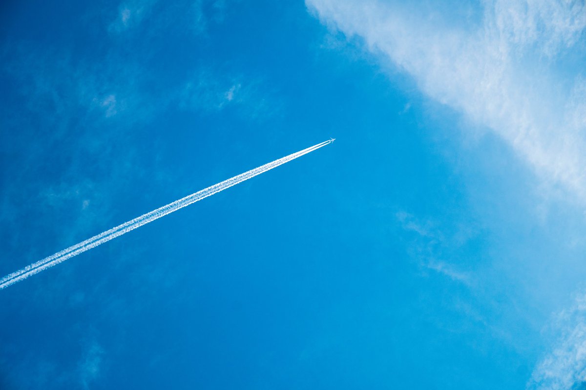 To complement all the cities participating in #DoorsOpen events this weekend, we're proud to share an extraordinary look at Canada's airspace. 

To see the beauty and wonders of Canada's skies, please look up to enjoy your local view of the more than 18 million square kilometres