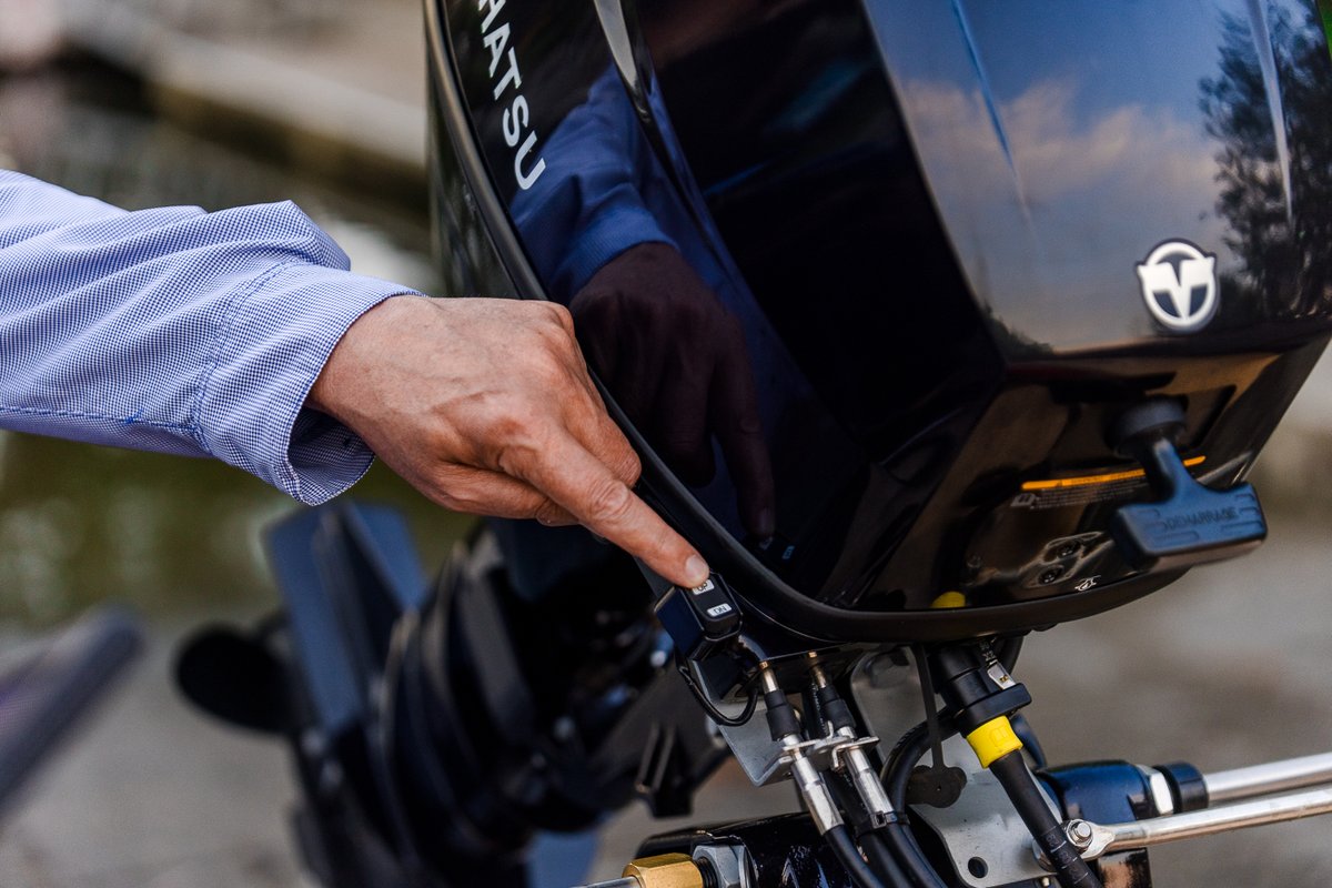 TohatsuAmerica's tweet photo. A PT switch located on the starboard side of the outboard comes standard for remote control, power tilt models. PT Switch allows for effortless tilting from outside the boat.
Learn more at our website: https://t.co/jzGt0K2zZR
#TohatsuAmerica #SimpliqTechnology https://t.co/qEn5q6PwU0