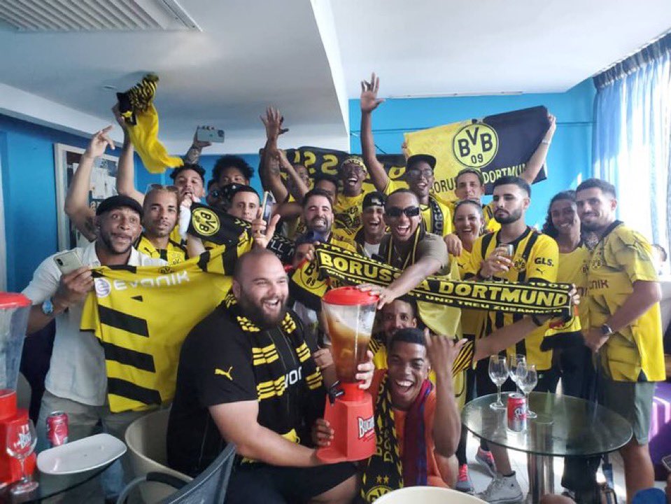 🇨🇺 🤩🖤💛