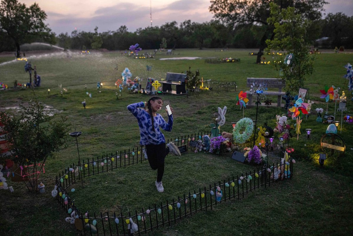 Texas Observer (@texasobserver) on Twitter photo Our top story: Remembering Lexi, and all the rest, two years after the #Uvalde tragedy ... And honoring those who are still seeking justice. texasobserver.org/uvalde-two-yea… Our top story: Remembering Lexi, and all the rest, two years after the #Uvalde tragedy ... And honoring those who are still seeking justice. texasobserver.org/uvalde-two-yea…