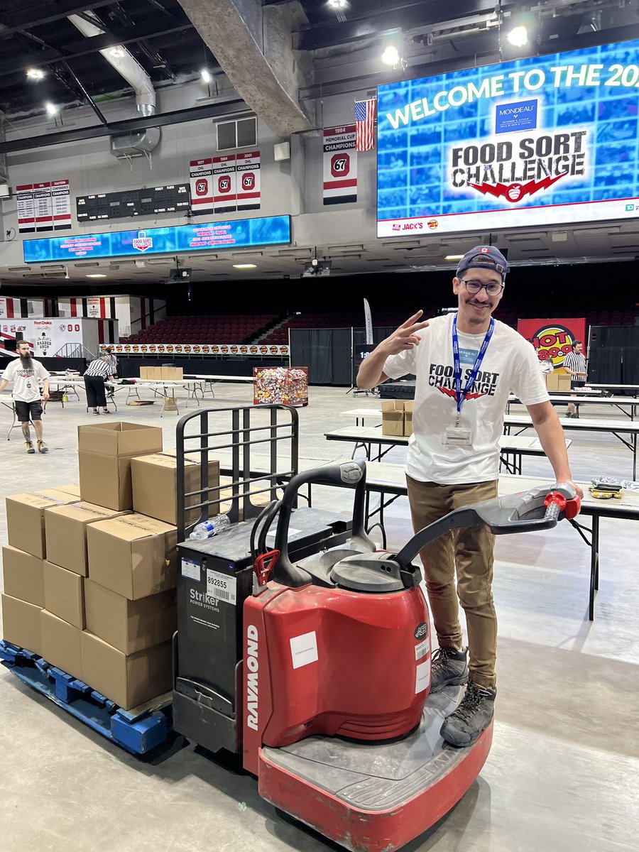 👏🌟 A huge shoutout to our incredible operations team working tirelessly behind the scenes to get everything ready between each round of the #FoodSortChallenge! Your dedication and hard work make it all possible. Thank you for keeping us on track and making a difference! 🌍💪