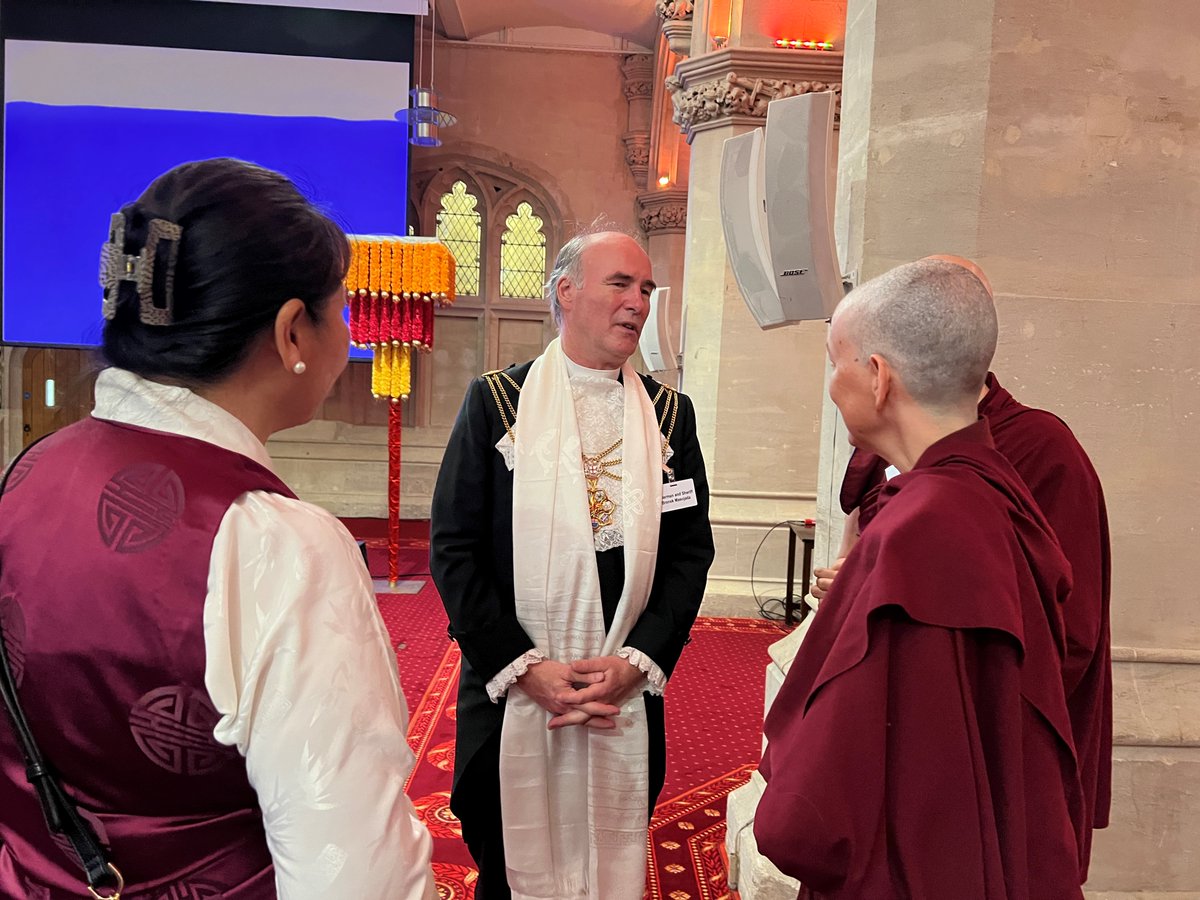 buddhistsociety's tweet photo. A huge thanks to @cityoflondon from Dr Desmond Biddulph CBE President @buddhistsociety for hosting the wonderful Centenary of the charity 1924-2024. The UK Buddhist community is grateful to the City for celebrating the Centenary on #Vesak May 23, in @GuildhallLondon. https://t.co/bDhjaY6dOK