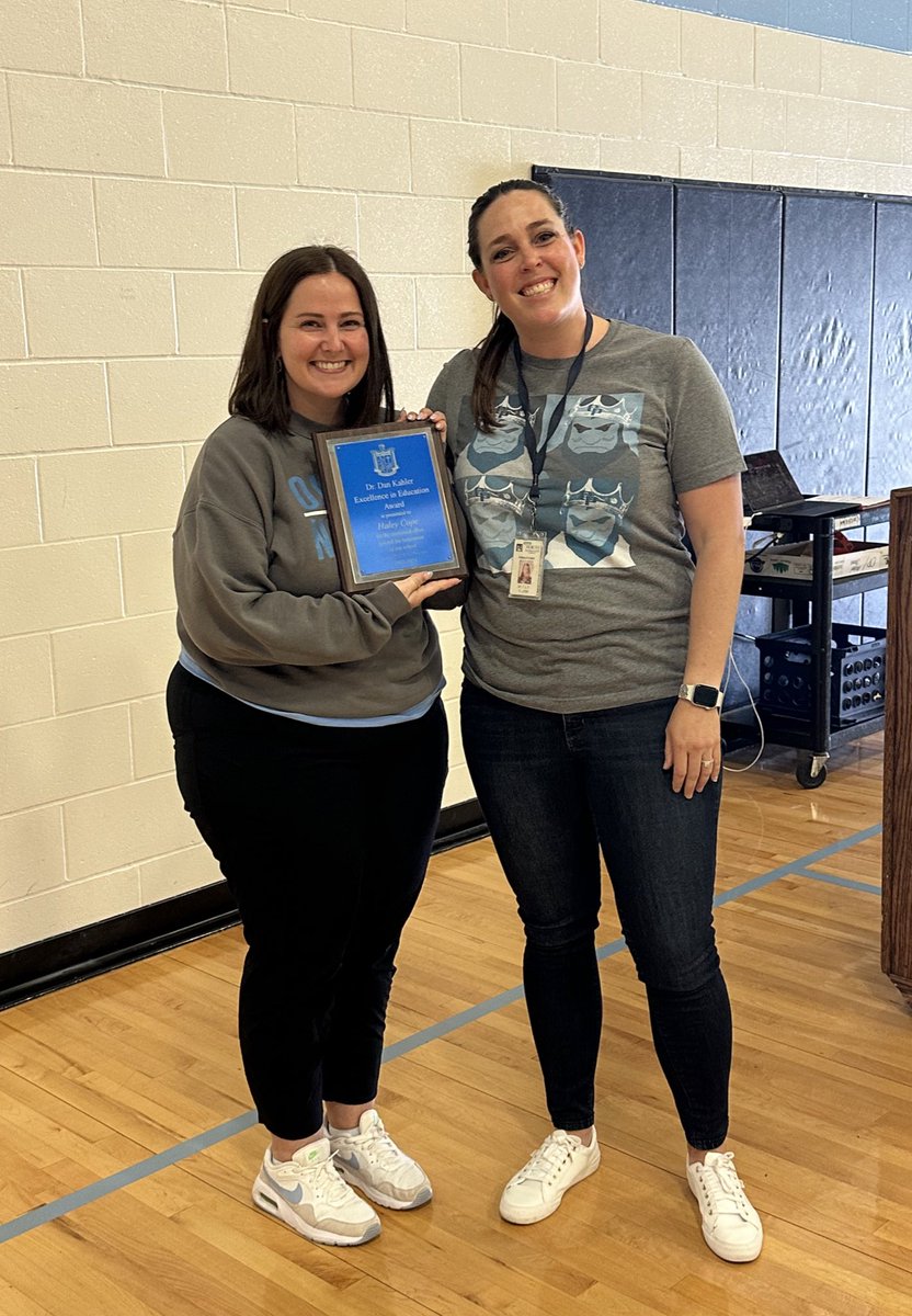 Oak Park High School tweet media