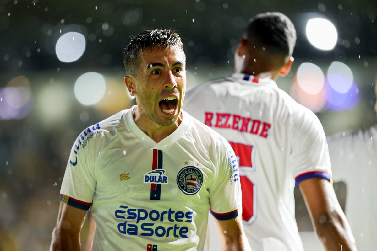 🇺🇾 A 1ª vez a gente nunca esquece! Gol importante, além de mais uma assistência, @carlosdepena. #BBMP