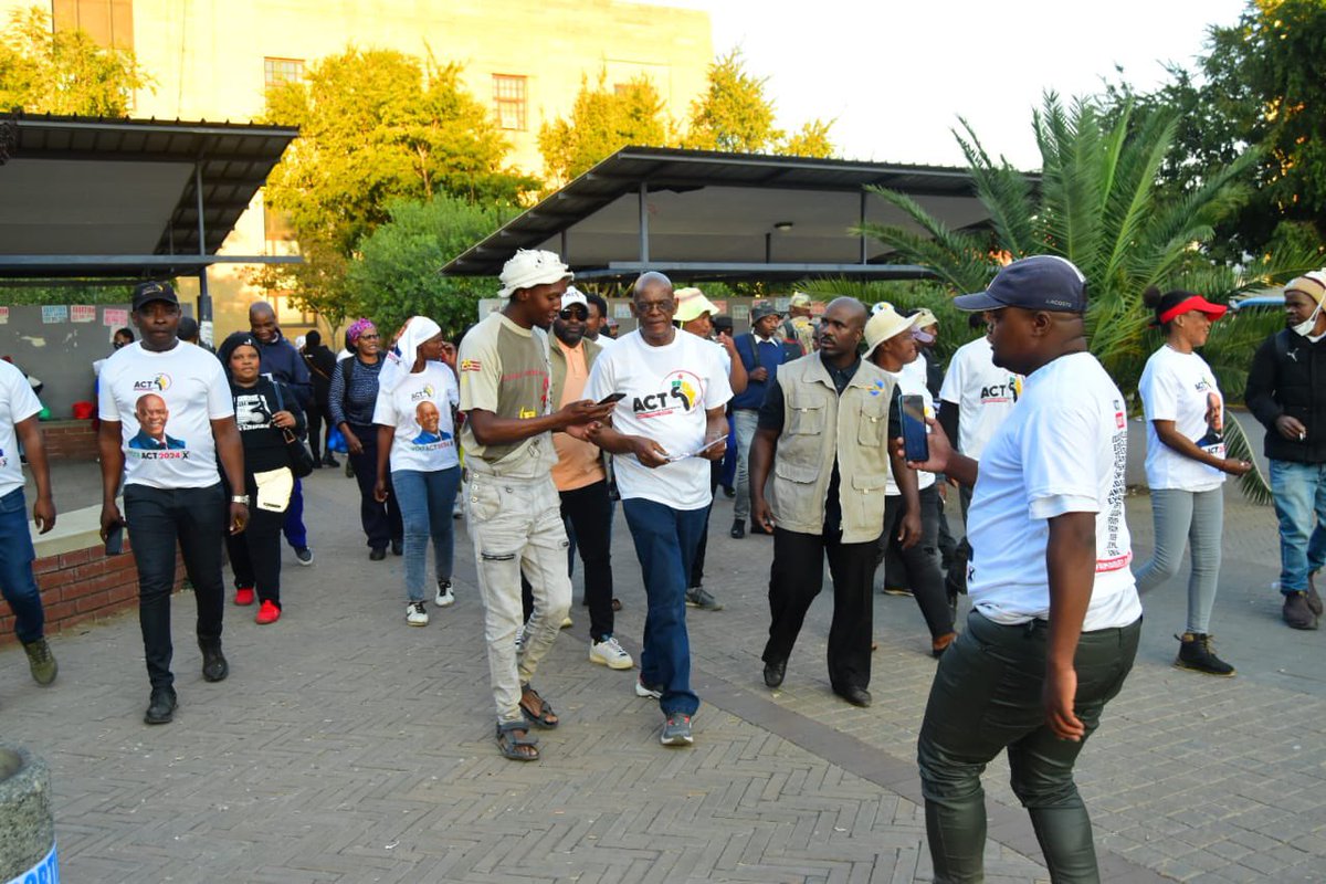 ACTYouthWing_'s tweet photo. Our President General @ace_magashule on a blitz campaign in Bloemfontein CBD 
#VoteACT #VoteACT2024

Ace Magashule Gcinile General Mkhwanazi The ICJ https://t.co/MwfZx5Ctdv