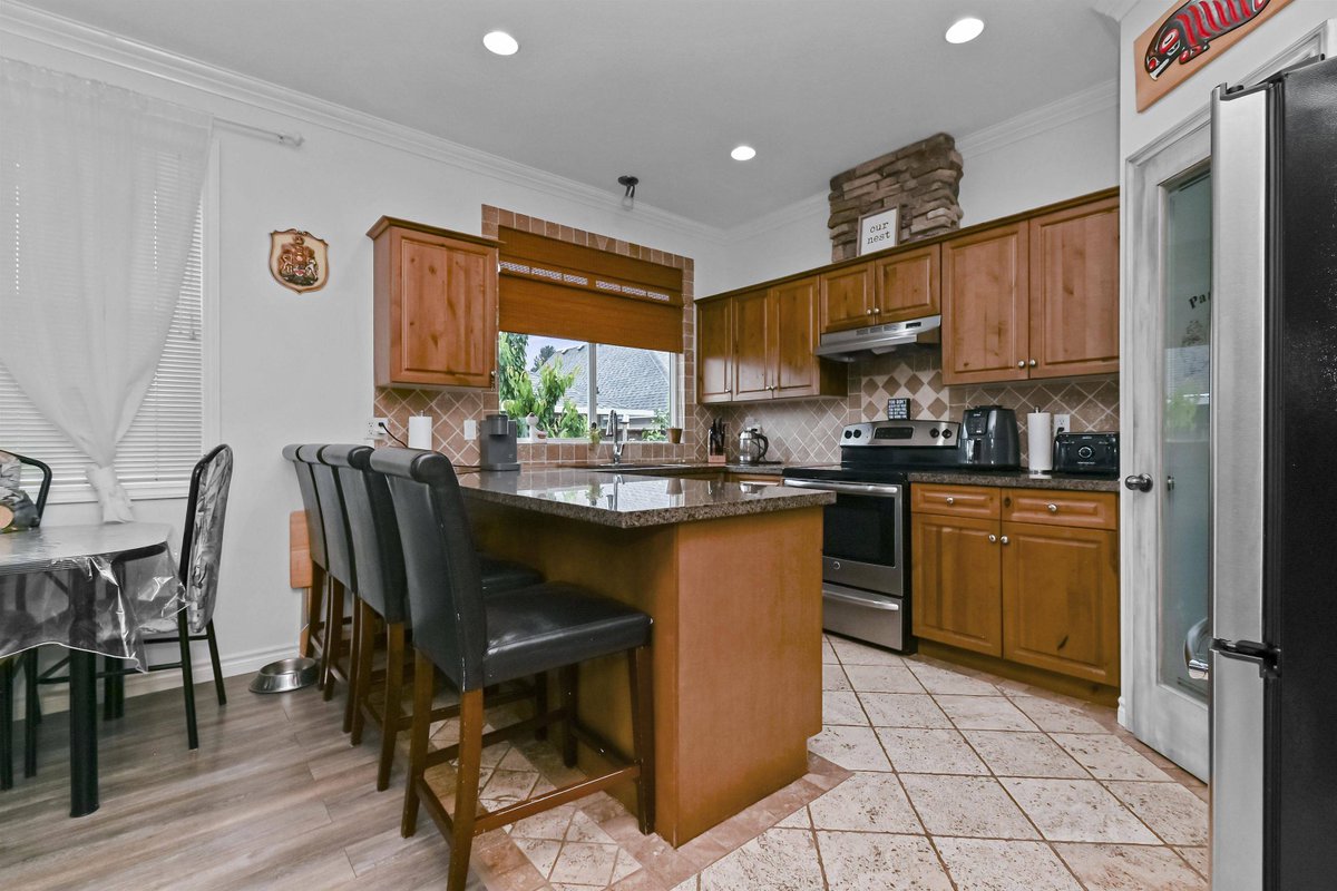 impactingRE's tweet photo. Welcome to #9 - 45140 SOUTH SUMAS RD, Chilliwack, BC
This gorgeous family townhome in South Sardis with 3 bed, 4 bath and a double car garage in a pet friendly complex offers all the space you need.
Listing Price: $669,000
More information https://t.co/cyb9ZTgFRo https://t.co/soIMUBbCWc