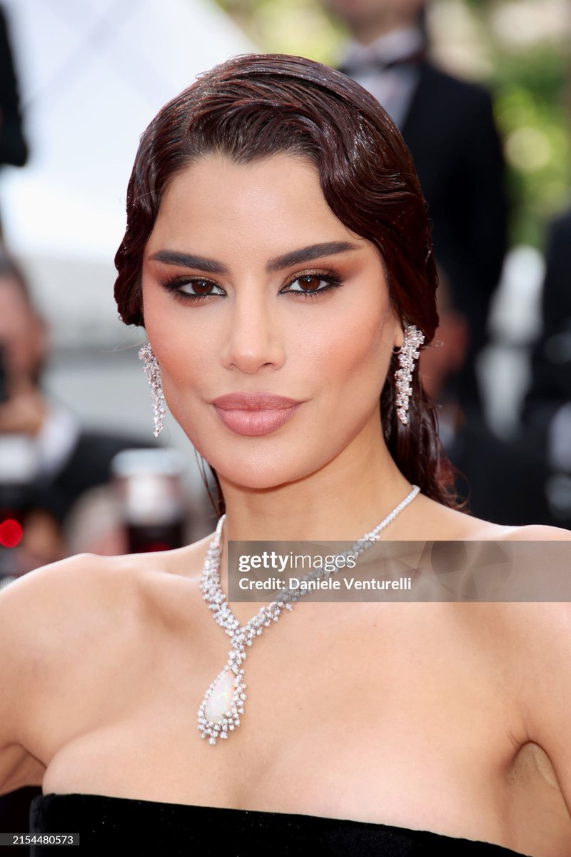 FJGT06's tweet image. God is a woman #LCDLF4 #AriadnaGutierrez