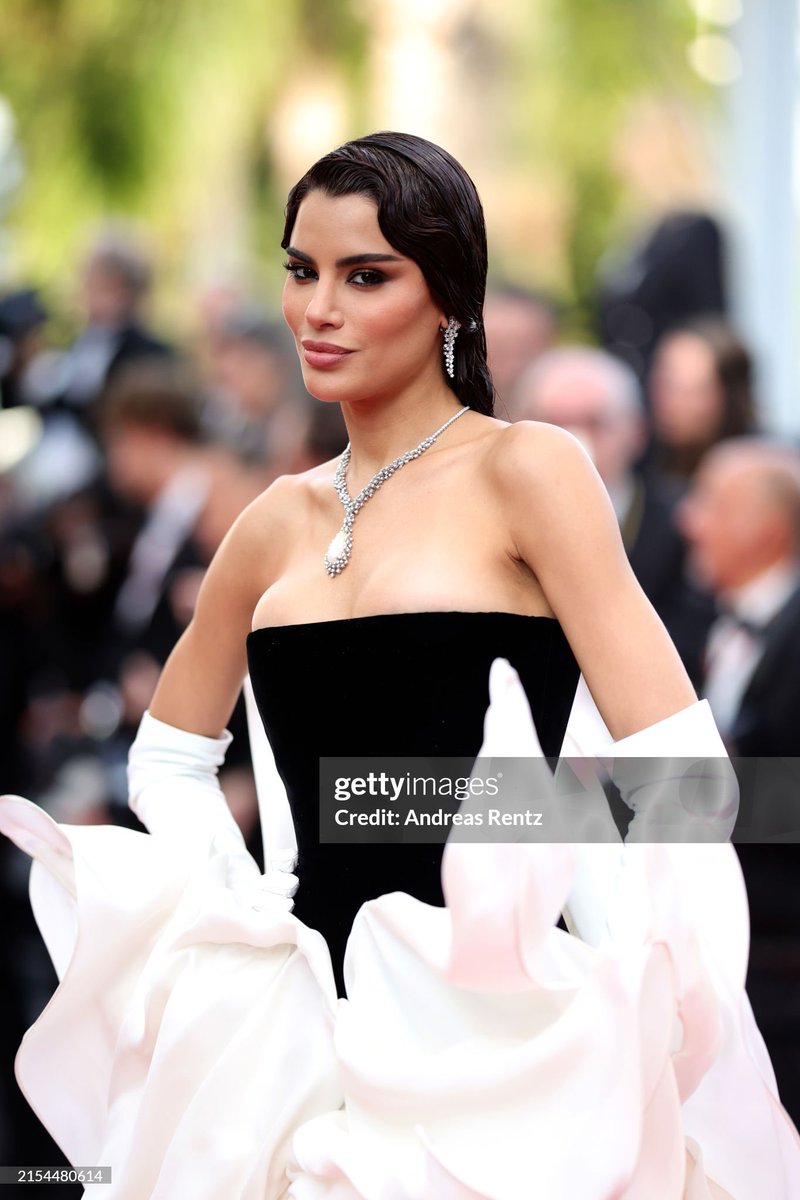 FJGT06's tweet image. God is a woman #LCDLF4 #AriadnaGutierrez