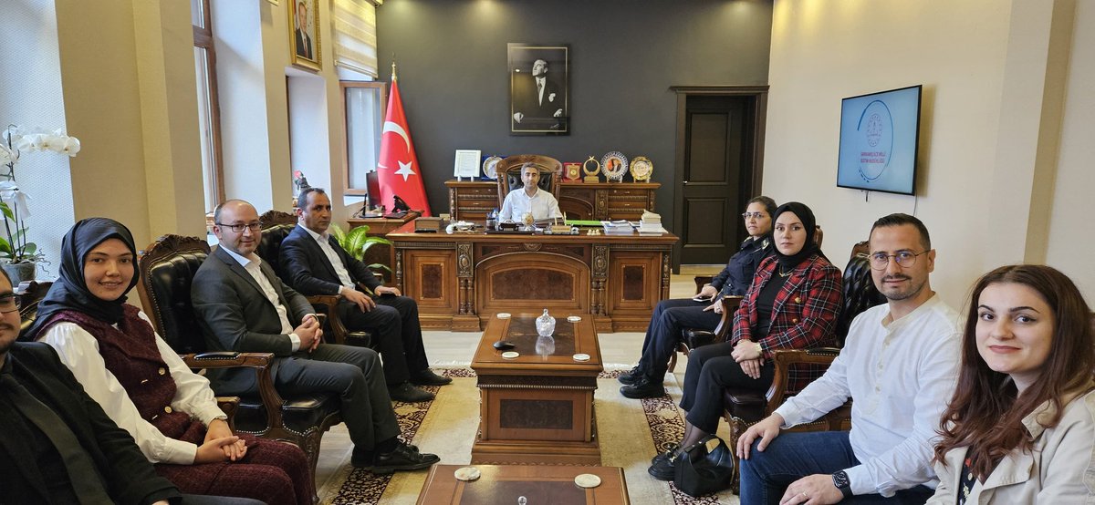 sarikamis_mem's tweet photo. İlçe Millî Eğitim Müdürlüğü Proje Ekibi, Sayın Kaymakamımız Enis ASLANTATAR’a şenlik hakkında brifing vermişlerdir.
#BilimSeninleŞenlenecek
@Tubitak
@ProfHasanMandal
@tcmeb
@KarsValiligi
@ziyapolat73
@kafkasedutr
@karsmem
@KafkasProjesi
@TC_Sarikamis
@sarikamis_mem 
@sarikamisbld https://t.co/jO0rFqbYnD