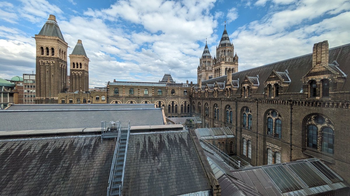 H_ParryWilson's tweet photo. Thank you @NHM_Science for hosting a fantastic @NERCscience funded freshwater inverts, macrophytes &amp; algae course. 

Superb group of course leaders &amp; students, amazing field and lab sessions, great content and useful networking all in 5 days. 

Exhausted and inspired! https://t.co/NyTxwO9fPa