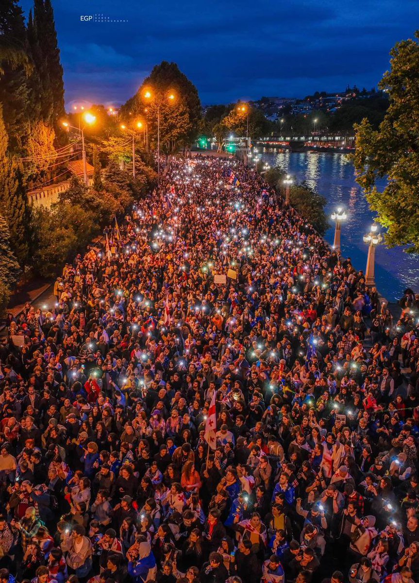 Tbilisi protests Russian Law right now! 🇬🇪🇪🇺