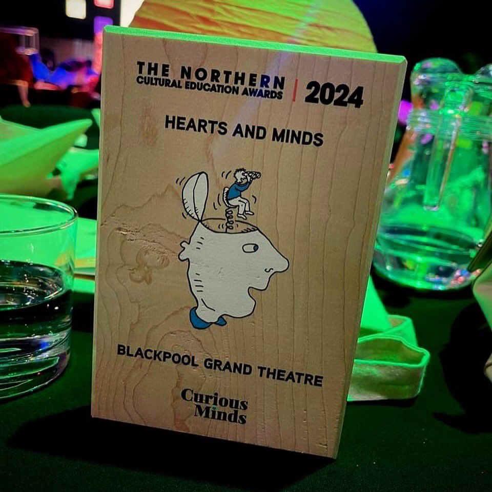 Mykey J Young tweet media