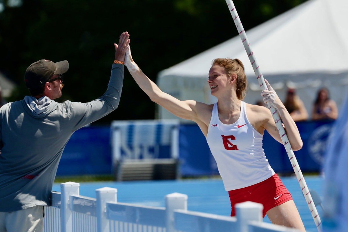 What a performance by Avery Hilliard at her first NCAAs!

The sensational freshman ties Victoria Atkinson for the Big Red pole vault record at 4.20 meters.

#YellCornell🐻