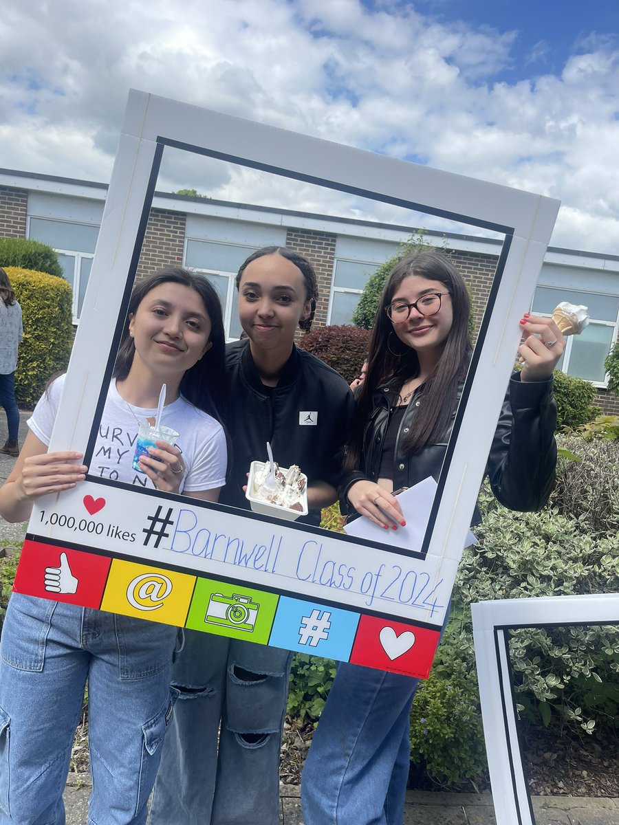 Barnwell6thForm's tweet photo. https://t.co/bdx6SPJQx7