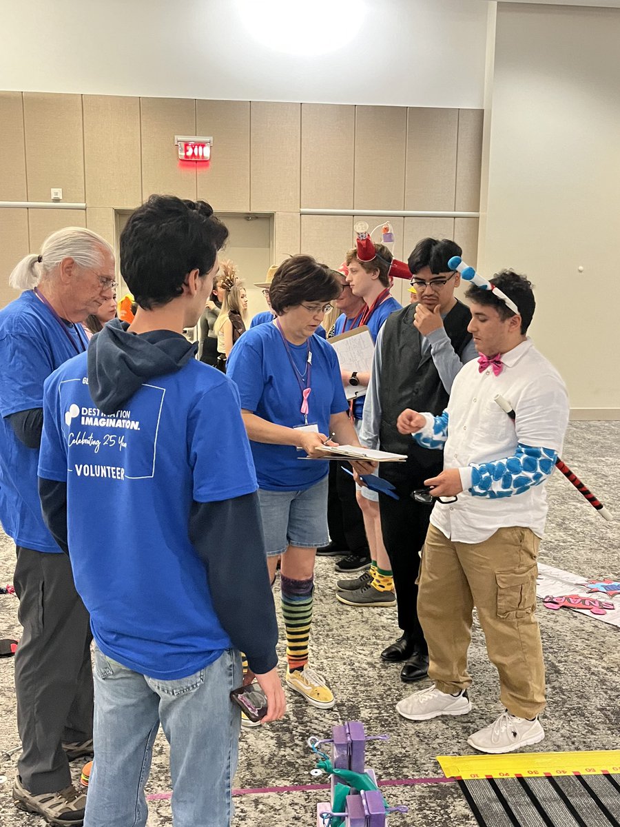 RHernandez_MHS's tweet photo. Montwood’s Engineering team proudly representing the 915 at Destination Imagination Global Finals! #TeamSISD @MontwoodHS #PBL #IDODI @WeAreTexasDI #GlobalFinals2024 https://t.co/m9yOUtMMS9