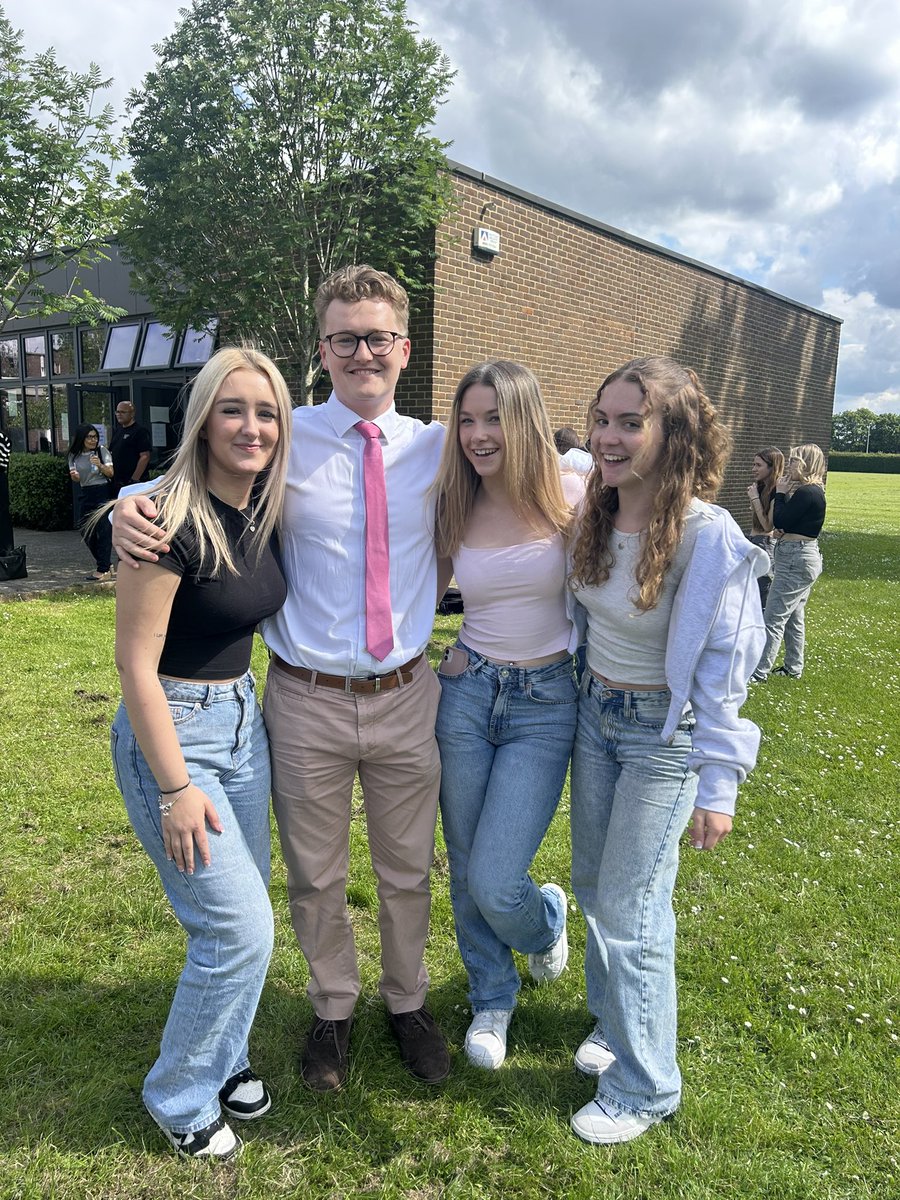 Barnwell6thForm's tweet photo. https://t.co/aVezDoheGN