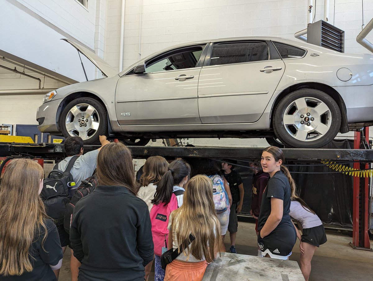 Experiential Learning Day (pt. 2)

More great learning this afternoon! We took courses in Auto, Wood Shop, Business, Phys. Ed and Creative Arts here <a href="/HolyTrinityOak/">Holy Trinity CSS</a> . Thanks for having us!!

<a href="/St_Andrew145/">St. Andrew School</a>