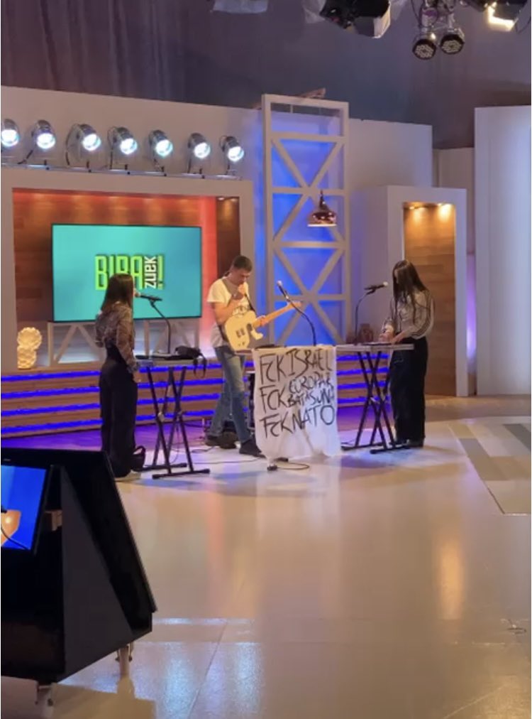 J Martina tweet media