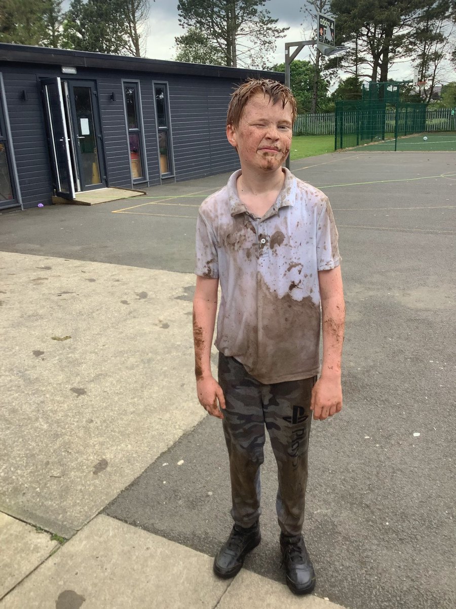 WellfieldMiddle's tweet photo. Ending Wellbeing Week on a high: the infamous mud run! 🏃 #WMSWellbeing https://t.co/tKWQElQS25