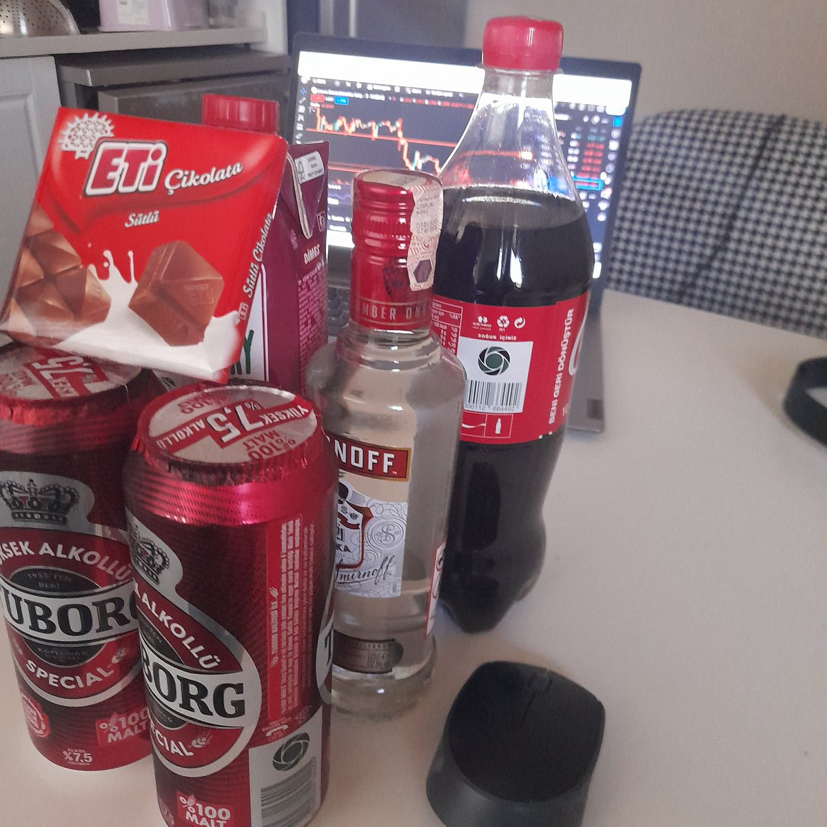 KAFAMIN İÇİ ALEV ALEV HADİ BENİ DURDUR....