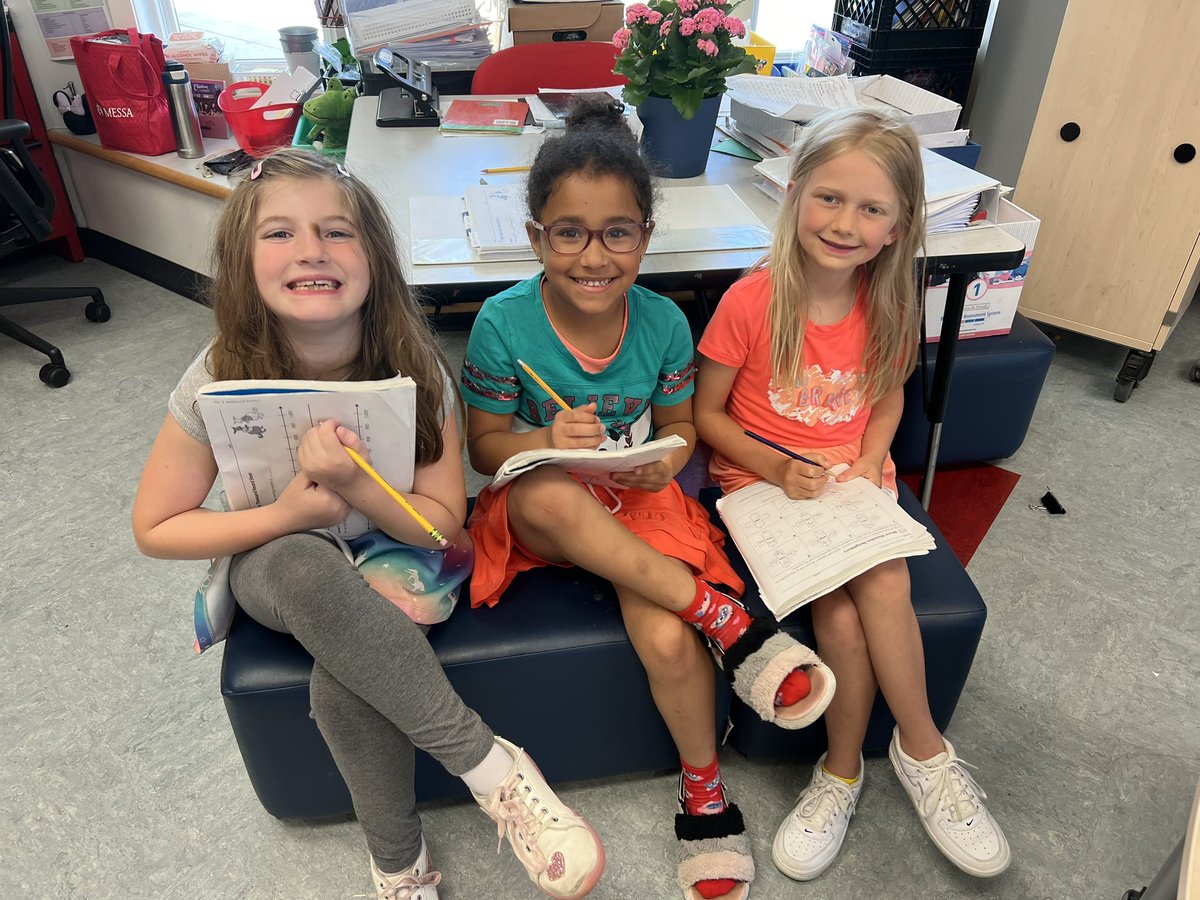 maryannayar's tweet photo. Our last collaborative 2nd grade number corner! #lovelearningtogether #onlyWB #blueberries https://t.co/rmvwfwstPJ