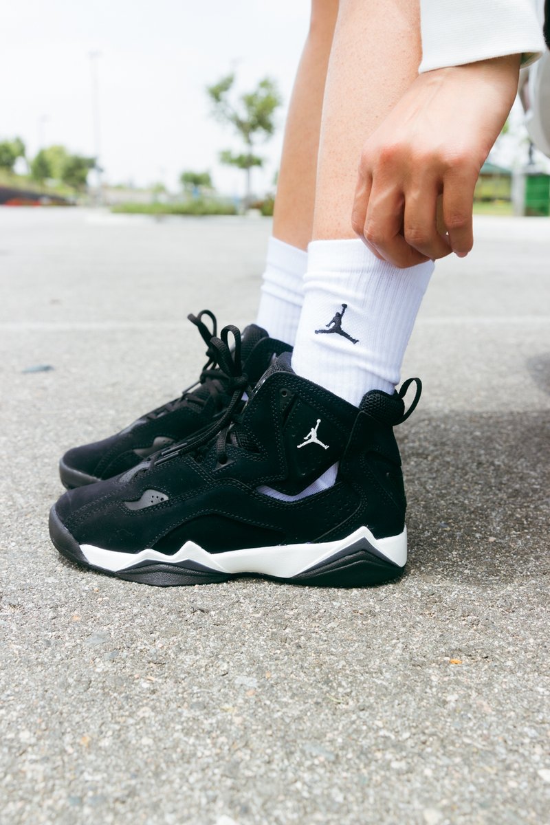 jordan true flight outfits