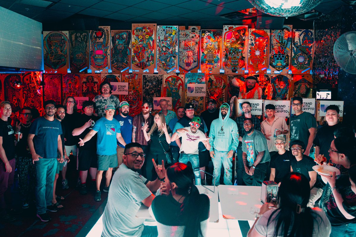 TheDevilsDAO's tweet image. A Big Thank You to Our Amazing Community for helping us Celebrate Bitcoin Pizza Day! 🙌🍕🌵

special shoutout to @adudeofcool @Sheltonbeasco @meanmugg @NathanWolfxx @MrBitch3s @pat_mulli_photo @Steveospirals @tysonwynne_ @0xJoshuaSL @YehBoiAlex1 @theunclejoeshow