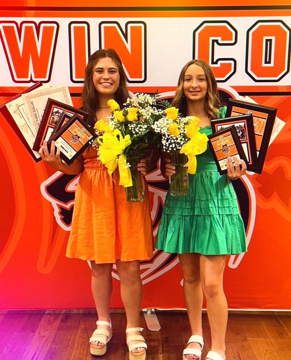 This high school season was amazing! There is something about competing for our hometown alongside each other that is just amazing. My stats for pitching were 162 innings with 18 walks and 274 strikeouts. Now onto balling with my Bolts sisters❤️<a href="/FAUSoftball/">Florida Atlantic Softball</a> <a href="/thunderbolts07/">Birmingham Thunderbolts Premier 2025-Kemp</a>