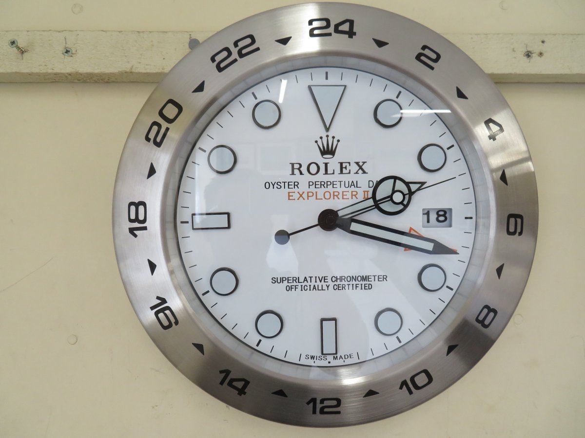 . @Chrystals_Auct LIVE #Auction 25th May @ 12pm BST Take a look at the catalogue & bid LIVE here: ishortn.ink/9JPrLWF #easyliveauction #rolex #clocks #unique #retro #homedecor #interiordecor #horology #wallclocks