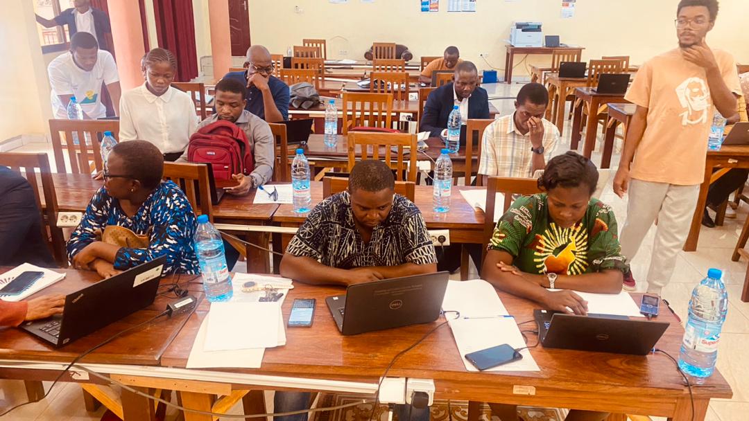 AIMS Cameroon invests in Limbe’s Public Service Workforce, hence contributing to the city's long-term development! 

Link to the complete article: aims-cameroon.org/2024/05/24/inv…

#DigitalTransformation #DigitalSkills #DataManagement  #TaskAutomation #CivilServiceInnovation