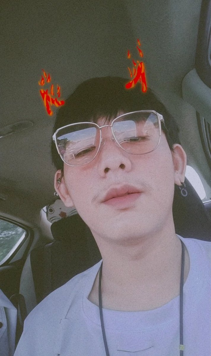 MitPhanthu's tweet photo. ทำไมงานหายากจังเลยอยากทำงาน 🥺 https://t.co/0JNilx19iS